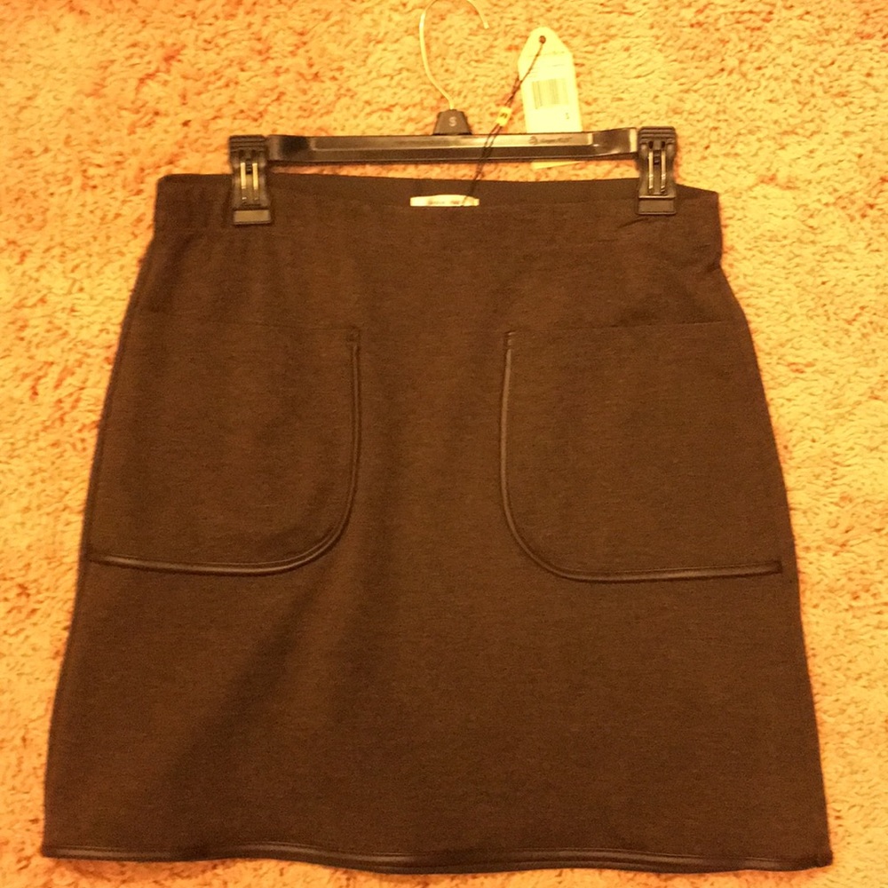 Brown Two Pocketed Skirt